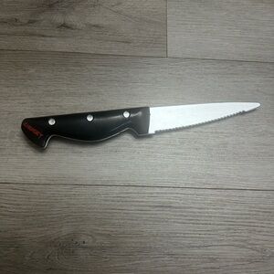 Chunky costume knife